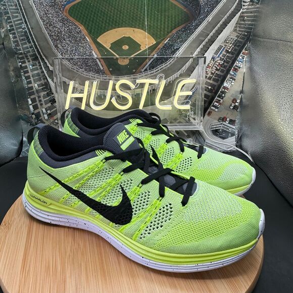 Nike Flyknit One+ Volt Neon Yellow Lunarlon Men’s Sz 11.5 Athletic Running Shoes main image 4